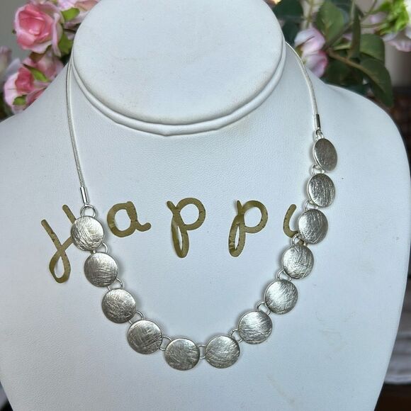 Gracee Jewellery necklace NWT silver color with dust bag - Picture 1 of 6